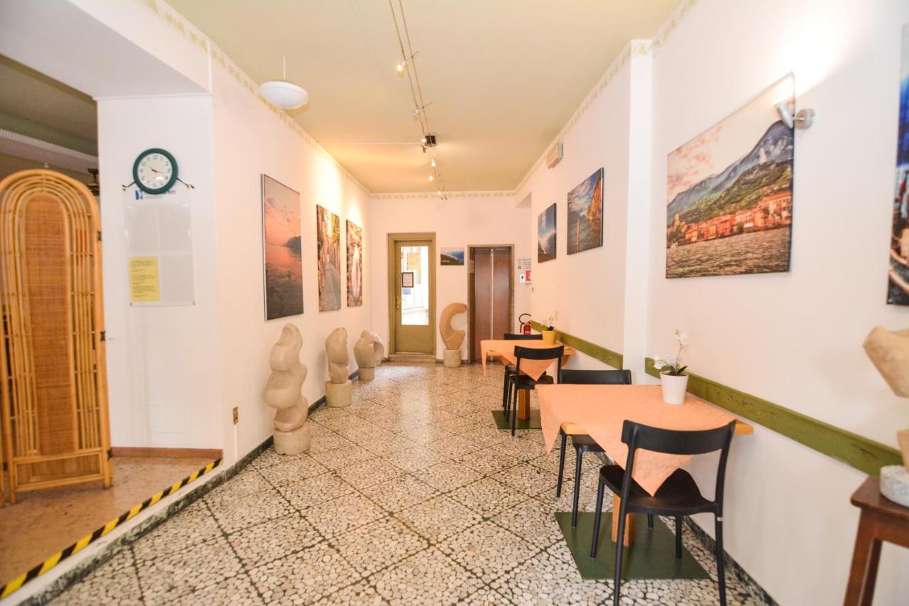 Hotel Modena Old Town Малчезине Екстериор снимка
